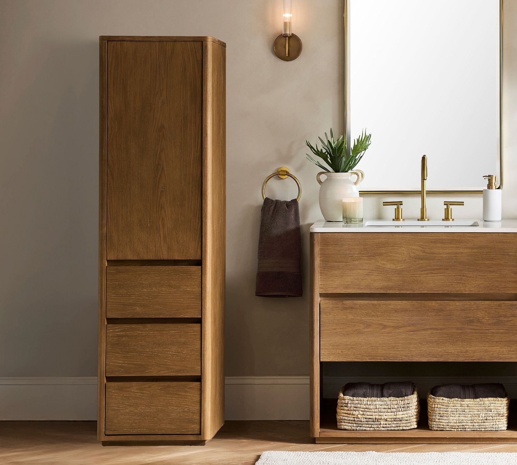 Solenne Bathroom Collection